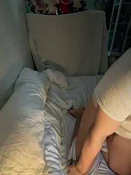 Pikachu19yo online show from April 28, 5:50 pm