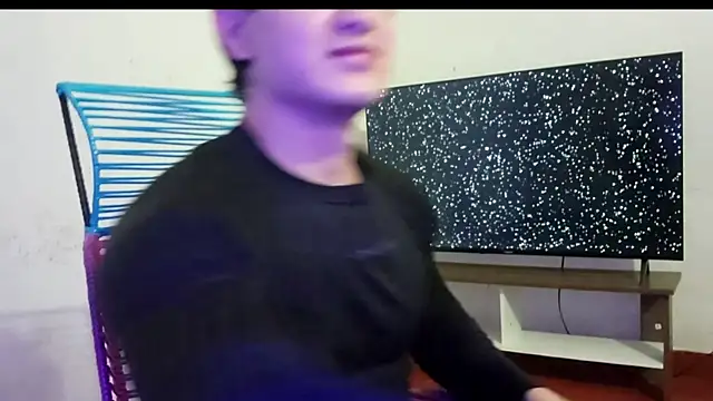 ErickWalton online show from December 4, 7:15 am