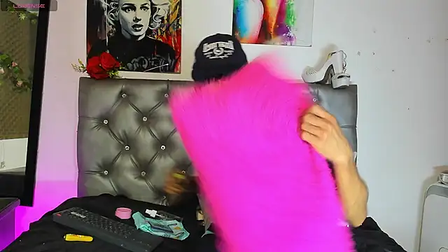 xxKamadevaxx online show from January 7, 12:59 am