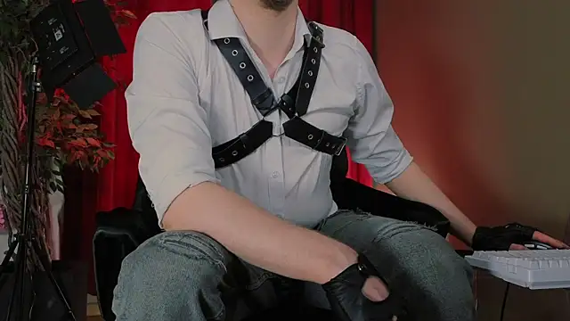 Vincent Hardman online show from April 10, 8:16 pm