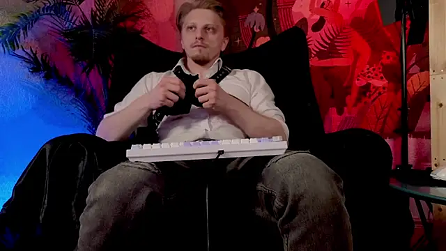 Vincent Hardman online show from April 9, 8:15 pm