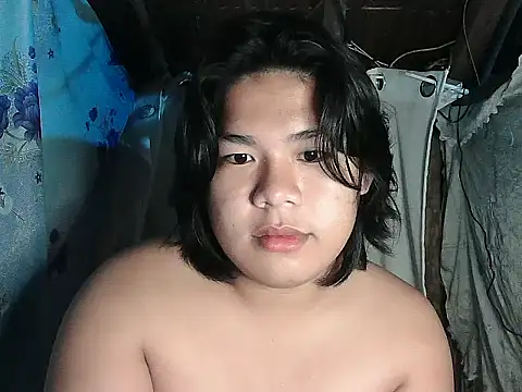 Huntrix2025 online show from February 1, 9:13 pm