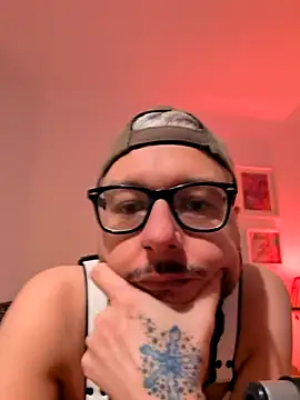 Snapshot of cruiserpup chatting on September 14, 11:12 am cruiserpup online show from September 14, 11:12 am