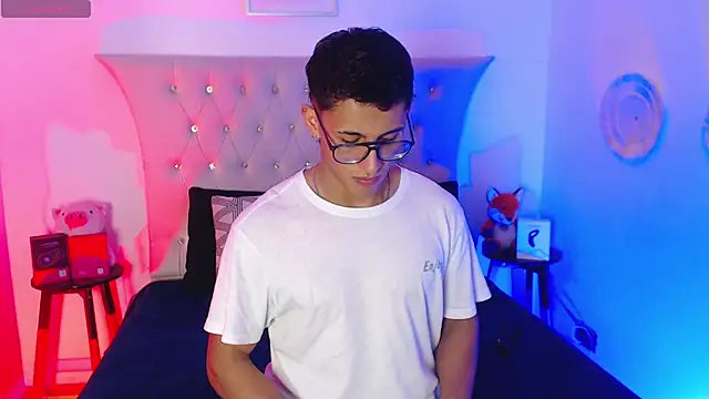 SalvadorFit online show from November 16, 8:22 pm