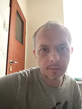 szajbusek41 online show from April 22, 10:09 am