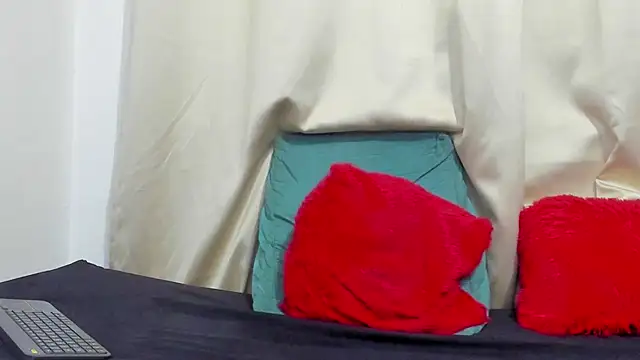 big bearr online show from February 6, 4:53 am