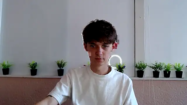 Snapshot of Hoot_Dude_ chatting on October 15, 1:52 pm Hoot Dude  online show from October 15, 1:52 pm