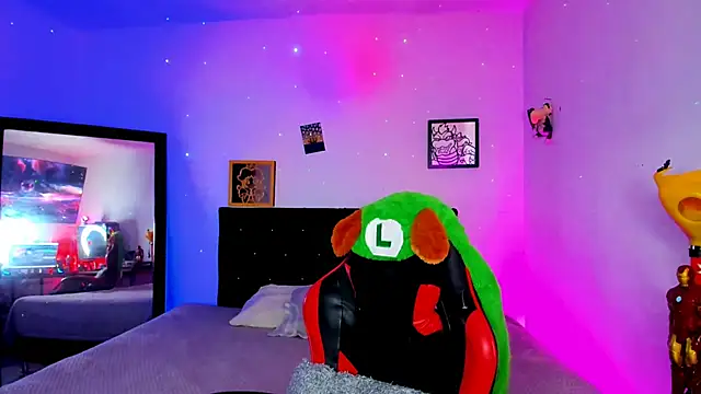 Adams Collins online show from January 9, 11:21 pm