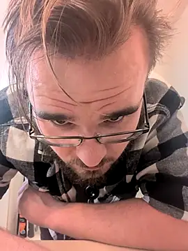 bear8t online show from November 3, 4:31 pm