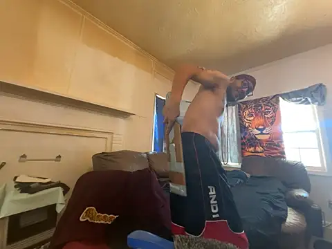 ThrowedWorldWide online show from February 12, 6:14 pm