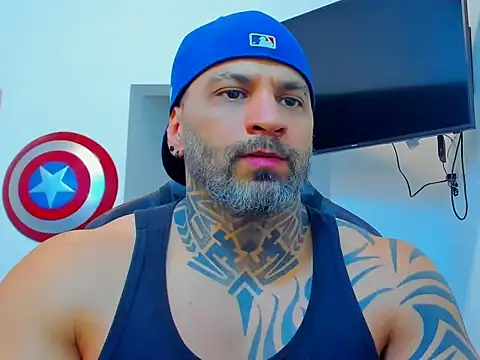 JoshRigby online show from November 18, 8:12 pm