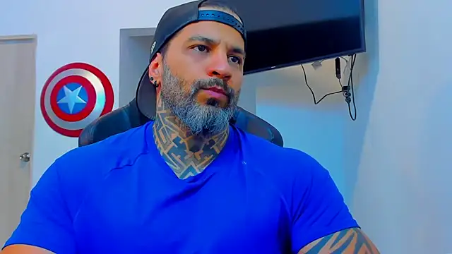 JoshRigby online show from December 17, 8:37 pm