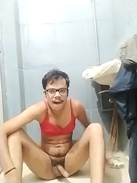 sexybobby13 online show from November 20, 9:08 am