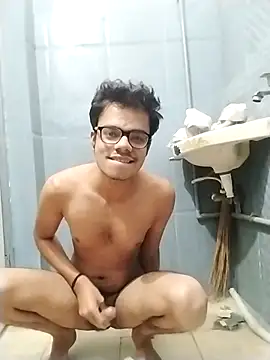 sexybobby13 online show from February 17, 8:46 am