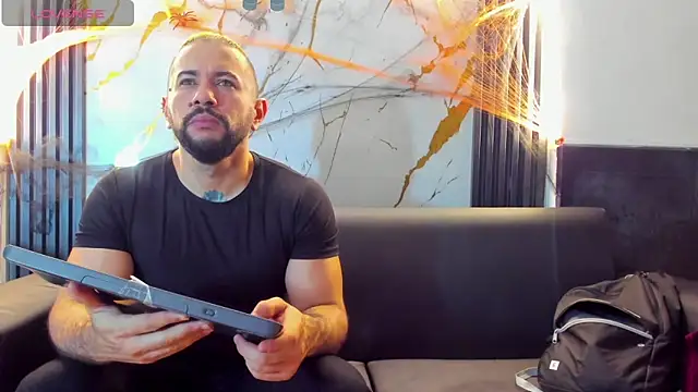 Snapshot of isaac_franko chatting on October 19, 9:29 pm isaac franko online show from October 19, 9:29 pm