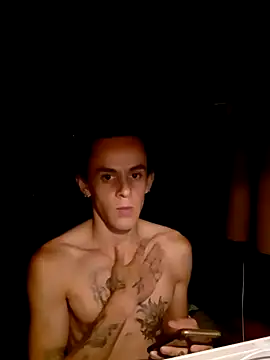 monroedelrey online show from February 15, 7:03 am