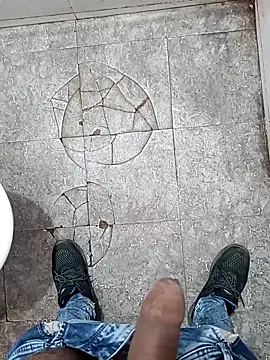 SlipperyRebound0 online show from November 20, 5:12 pm