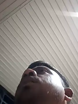 SlipperyRebound0 online show from November 3, 2:52 pm