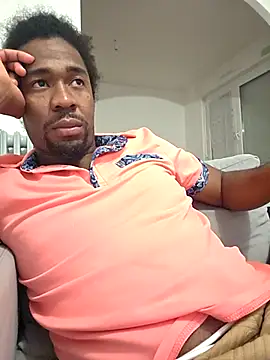 Snapshot of cracha chatting on October 13, 11:22 pm cracha online show from October 13, 11:22 pm