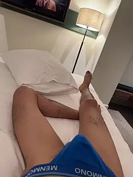 HenryLee1983-cums online show from March 3, 10:44 am