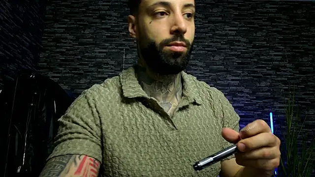 MasculineGuy99 online show from March 28, 9:15 pm