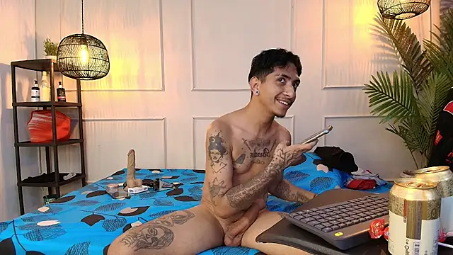 fkenneth macias online show from October 19, 3:55 am