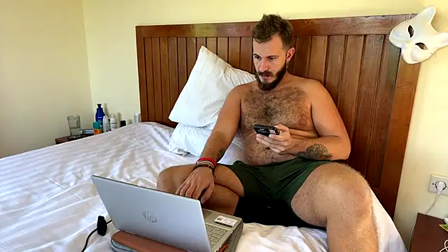 mrmaxiy online show from April 14, 6:24 am