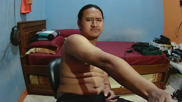 latexidn online show from November 20, 1:21 pm