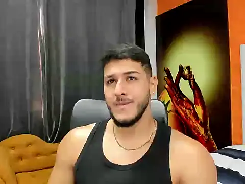 jasonshaw25 online show from December 15, 5:21 pm