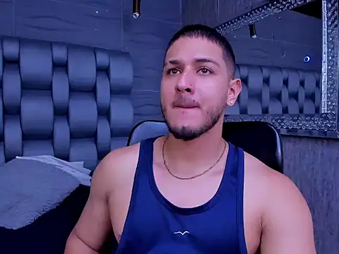 jasonshaw25 online show from October 7, 11:53 pm