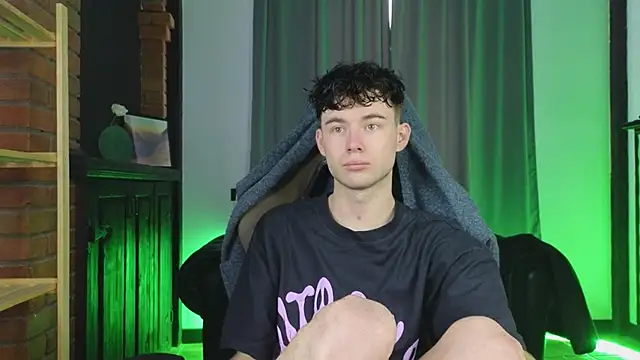 Cute Mike online show from February 22, 5:09 am