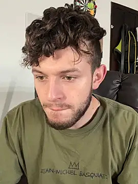 noah red online show from April 23, 1:24 pm