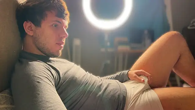 mynameischris online show from November 2, 8:18 am