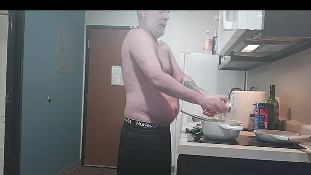 Fuck-Buddy-4U online show from March 6, 7:33 pm