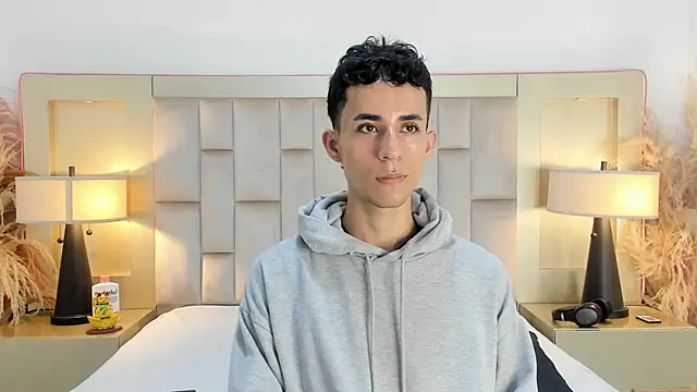 Zahir Ashar online show from April 1, 7:33 pm