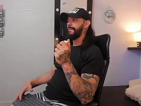 AlukardBig online show from December 3, 1:28 pm