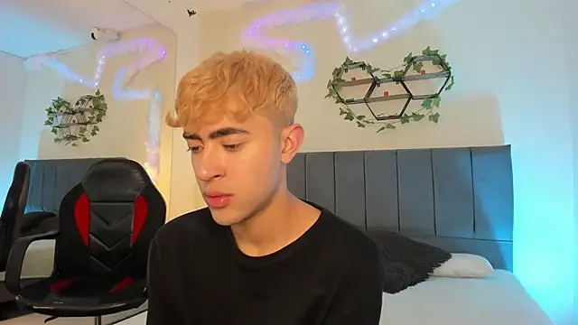 JustinCastiblanco online show from October 30, 11:22 am