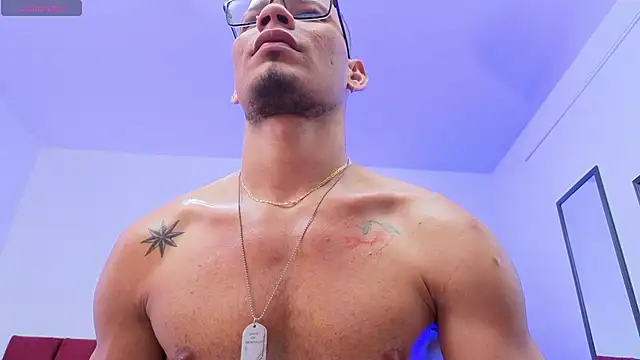 DaamonSlader  online show from November 1, 8:35 pm