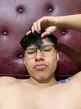 itrieddick online show from November 16, 3:19 am