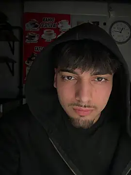 emir343475 online show from April 17, 9:50 pm