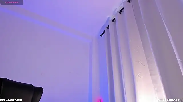 AlanRose01 online show from December 1, 3:37 pm