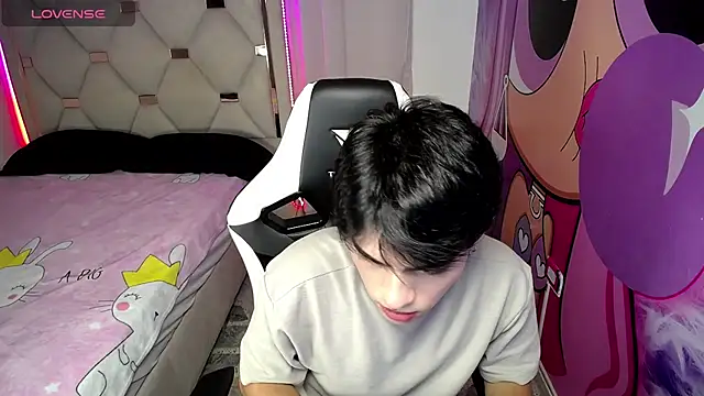 Snapshot of hyun_jin_ chatting on October 18, 8:25 pm hyun jin  online show from October 18, 8:25 pm