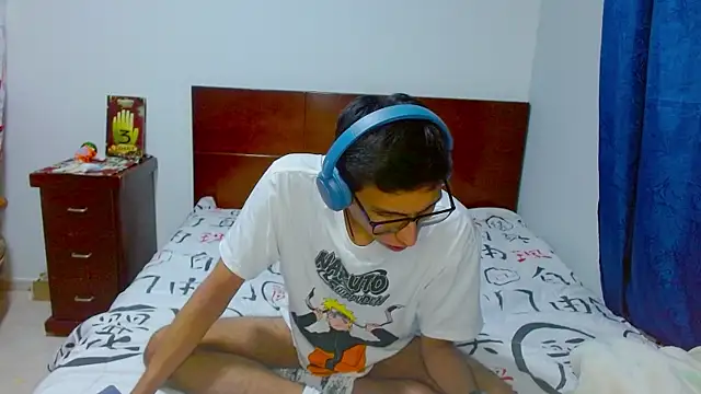 DavTwink3100 online show from January 9, 2:17 am