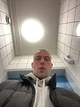 Rotteei1 online show from February 20, 7:32 am