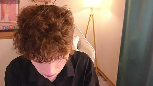 crisp1n online show from November 14, 6:53 pm