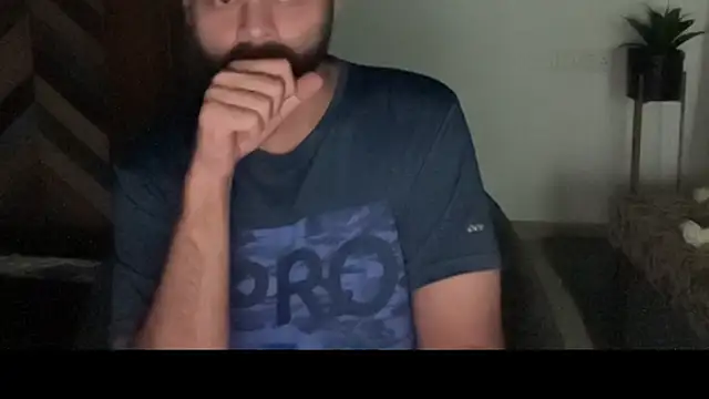 MakeMeAwareAah online show from November 28, 3:25 pm