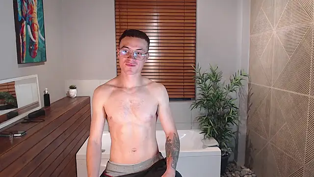 Lil James online show from November 15, 8:44 pm