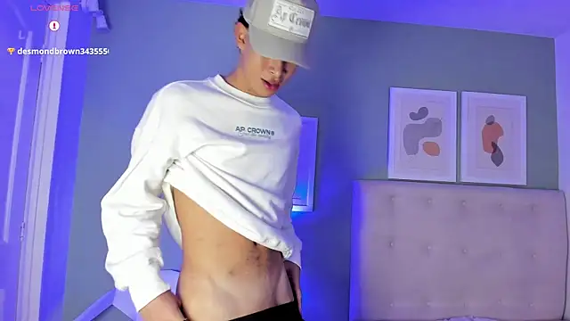 ApoloRicci online show from February 21, 7:59 pm