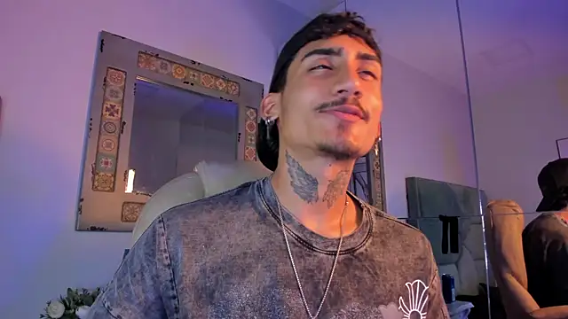 Mr Strike online show from January 8, 7:19 pm