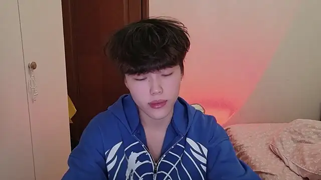 L1kuto online show from February 8, 9:37 am